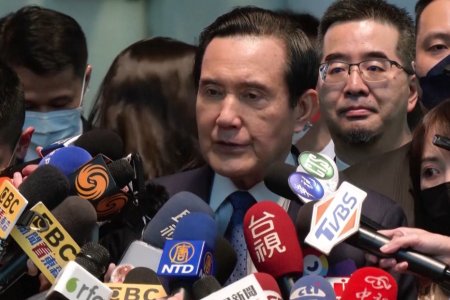 Тайванийн Засаг захиргааны Тэргүүн Цай Ин Вэн АНУ-ын Калифониа мужийн Лос-Анжелес хотод газардаж тус улсын төлөөлөгчдийн танхимын дарга Кевин Маккартитай нүүр тулж уулзах төлөвтэй байна