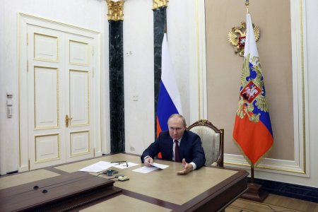 Өнгөрсөн Ням гарагт ОХУ-ын ерөнхийлөгч Владимир Путин хаврын ээлжит цэрэг татлагын тухай зарлигт гарын үсэг зурж, 150.000 иргэндээ зарлан дуудах илгээхээ мэдэгджээ