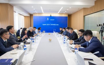 Аж үйлдвэр, эрдэс баялгийн салбарын бодлого, 2026 оны үйл ажиллагааны хэрэгжилтийн талаар хэлэлцэв