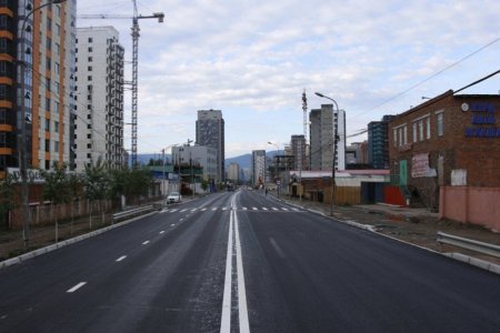 Хангай хотхоны уулзвараас 32-ын тойргийн уулзвар хүртэлх авто замын зорчих хэсгийн хөдөлгөөнийг нээлээ