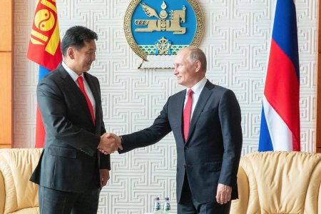 Ерөнхий сайд У.Хүрэлсүх Оросын Холбооны Улсын ерөнхийлөгч В.В.Путинд бараалхав