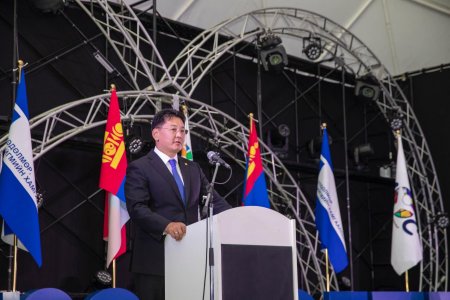 У.Хүрэлсүх: Залуучуудынхаа хөгжлийг дэмжих сан байгуулна, ардчилал, эрх чөлөөг батлан хамгаална, бусдыг нь залуус та бүхэн хий