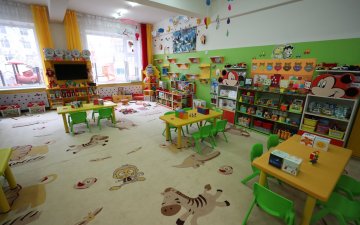 ЭНЭ ХИЧЭЭЛИЙН ЖИЛД 25 ЦЭЦЭРЛЭГИЙН 60 БҮЛЭГТ ЭЭЛЖИЙН БАГШ АЖИЛЛАНА