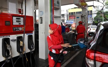 Индонез улсын Засгийн газар хувийн хэвшлийн компаниудад зайнаас ажиллахыг уриалжээ 