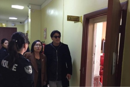 Дуучин Б.Амархүүг нэг сар цагдан хорихоор болжээ