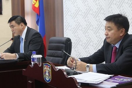 Ерөнхий сайд хотын даргыг огцруулах саналаа эргүүлэн татсан тул НИТХ-ын хуралдааныг хаажээ