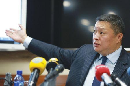 Генерал Б.Хурцыг 15 хоног үргэлжлүүлэн хорино 
