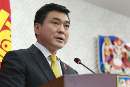 С.Амарсайхан: 3-р сарын 1-нээс танхимаар хичээллэхийг ТҮР ХОЙШЛУУЛСАН