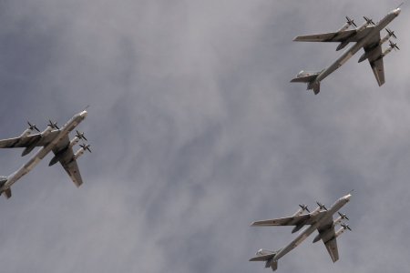 Кишидагийн айлчлалтай холбоотойгоор ОХУ бөмбөгдөгч онгоц нисгэв