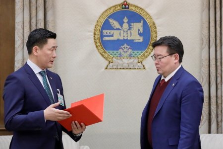 Боловсролын зээлийн сангаас 14 мянга орчим төгсөгчдийн дипломыг чөлөөлөх тогтоолыг УИХ-д өргөн мэдүүллээ