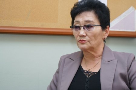 А.Амбасэлмаа: Коронавирус нь суулгах, ходоод хямрах маягаар илэрч байна