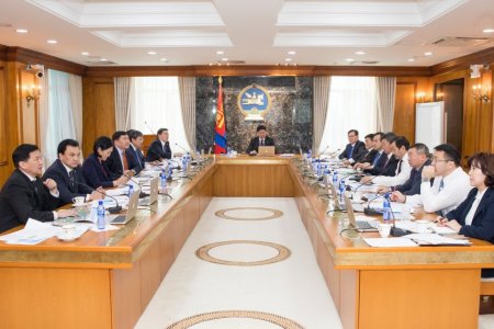 Тавантолгой-Гашуунсухайтын 250 км замыг 2.5 жилд тавина