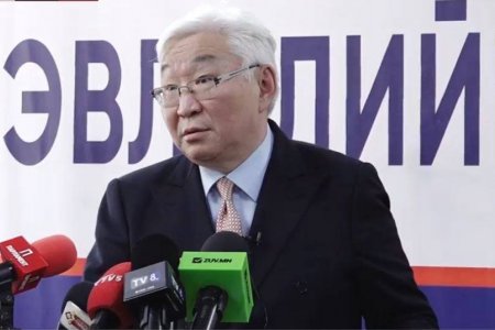 Э.Бат-Үүл АН-тай хийсэн тохироогоо МАН руу чиглүүлж булзааруулав