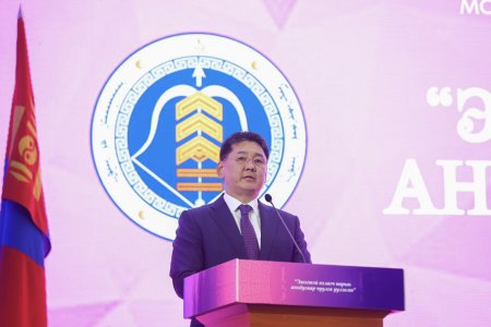 Монгол Улсын Ерөнхийлөгч У.Хүрэлсүх: Эмэгтэй ахлагч нарыг бүх талаар дэмжинэ