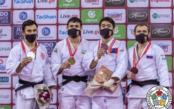 Г.Хэрлэн их дуулга тэмцээнээс хоёр дахь медалиа хүртэв 