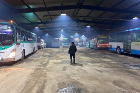 Нийтийн тээврийн байгууллагын өвөлжилтийн бэлэн байдлыг шалгаж байна