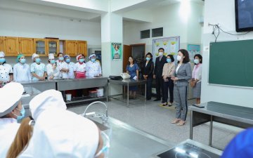 Т.Түмэнжаргал: Ирээдүйн эрүүл, зөв иргэний төлөө үдийн хоолны үйлчилгээг нэвтрүүлэх нь чухал