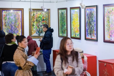 Буддын шүтээн, модон эдлэл, зүмбэр урлалын үзэсгэлэн нээлээ