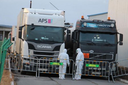 ЗГ: Алтанбулаг боомтоор хил нэвтрэх ачаа тээврийн хөдөлгөөнийг зогсоох хугацааг сунгалаа