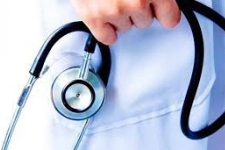 Эмч, сувилагчдын цалинг дорвитой нэмэхгүй бол энэ салбарт хүний нөөцийн дутагдал үүсэж байна