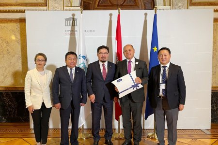Монгол, Австрийн парламентын дарга нар худал мэдээлэл түгээх, үзэн ядах үг хэллэг тараахтай тэмцэх асуудлыг хэлэлцэнэ