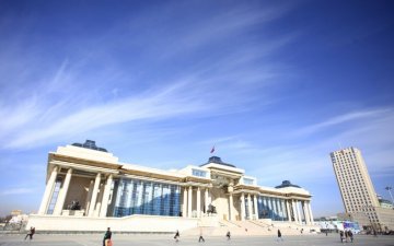 Төрийн ордныг иргэдэд нээлттэй болгох тогтоолыг байнгын хороогоор хэлэлцлээ