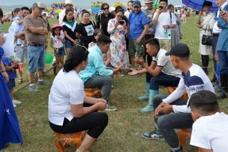 “Хөхүүрийн айраг” наадам гурав дахь жилдээ амжилттай зохион байгуулагдлаа