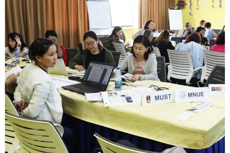 “ДЭЭД БОЛОВСРОЛЫН ЧАНАРЫН БАТАЛГААЖУУЛАЛТ” СУРГАЛТЫГ ЗОХИОН БАЙГУУЛЖ БАЙНА