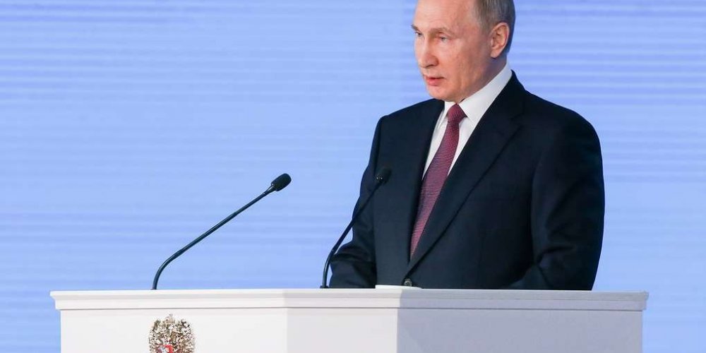 Президент России Путин упростил иностранным студентам работу в России