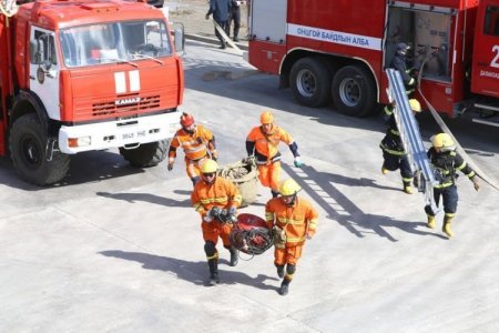 Согтуурсан иргэн гурван давхрын цонхоор унаж гэмтжээ