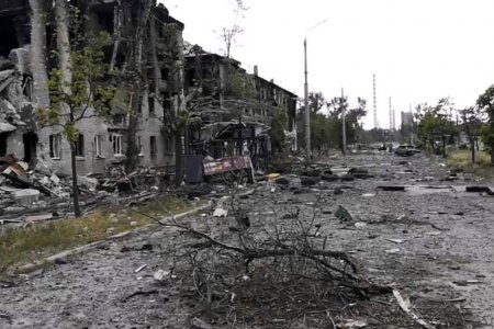 ОХУ-ын зэвсэгт хүчин Луганск мужийн Лисичанск хотыг эзэлжээ