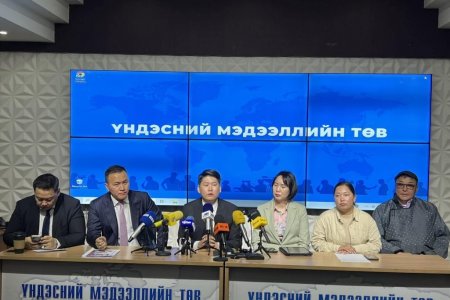 АН-ын дарга Л.Гантөмөрийг Монголын 180 мянган малчнаас уучлалт гуйхыг шаардлаа 