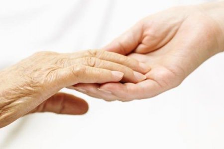 Монгол Улсад 100 болон түүнээс дээш настай нийт 166 өндөр настан байна