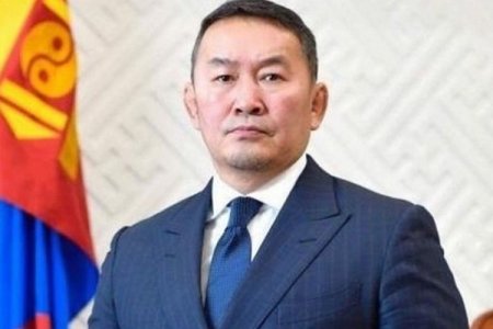 Нэг сая төгрөг өрх бүрд өгөхгүй тохиолдолд хатуу хөл хорио тогтоохгүй байх саналыг Ерөнхийлөгч Засгийн газарт хүргүүлэв