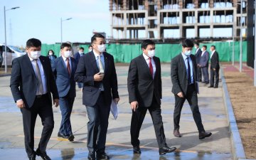 Боловсрол, шинжлэх ухааны сайд Л.Энх-Амгалан Багануур, Багахангай, Налайх Дүүрэгт ажиллаа