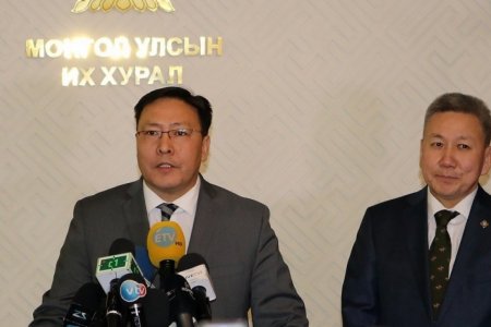 Ж.Батзандан, Л.Болд нар парламентыг тараахыг дэмжиж байгаагаа илэрхийллээ