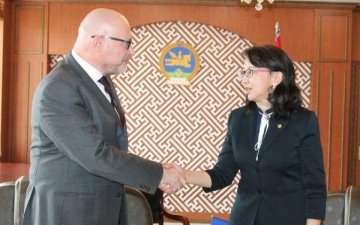 Залуу эрдэмтдийн хамтарсан судалгааны төсөл хэрэгжүүлэх талаар санал солилцлоо