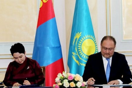 ГХ-ны сайд Б.Батцэцэг Казахстаны Гадаад хэргийн сайдын үүрэг гүйцэтгэгч А.Р.Рахметуллинтай албан ёсны хэлэлцээ хийв