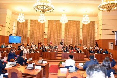 Танилц: УИХ-ын байнгын хороондын бүрэлдэхүүн