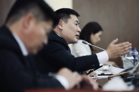 Цахим засаглалд шилжих, хүнд суртал авлигагүй төрийн үйлчилгээг бүрдүүлэх Үндэсний хороо хуралдлаа