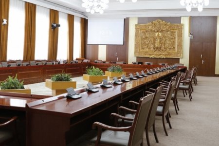 Хууль зүйн байнгын хорооны гишүүд ЖДҮХС-гаас зээл авсан дөрвөн гишүүний бүрэн эрхийг түдгэлзүүлсэнгүй 