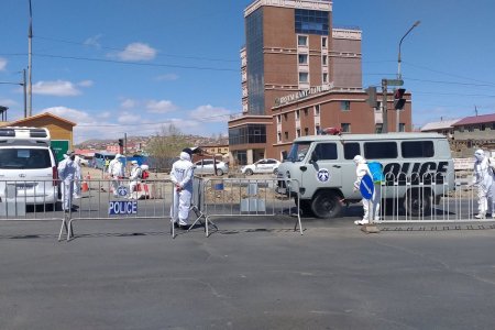 Шууд: Ховд аймаг халдвартай 2 иргэн болон хамт зорчиж ирсэн 43 иргэнийг тусгай үүргийн онгоцоор Улаанбаатар хот руу буцааж байна