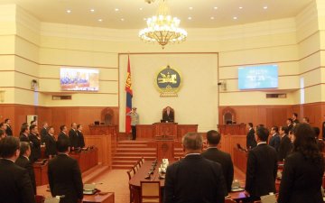 Энэ долоо хоногт УИХ, Засгийн газрын тухай хуулийг батална