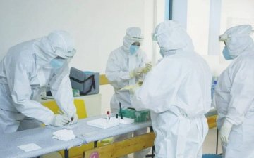 Хүнс тээврийн зарим жолооч нар ПСР шинжилгээ өгч чадалгүй олон хоног автомашиндаа хонож байна