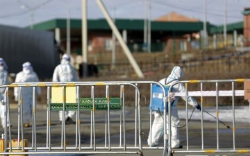 Тусгаарлах байрны нөхцөл байдал, цэвэрлэгээ үйлчилгээ хангалтгүй байгааг иргэд хэлж байна