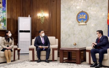 Тэтгэвэр нь тодорхой хувь хэмжээгээр өвлөгдөх хамтын тэтгэврийн хуулийн төслийг өргөн барилаа 