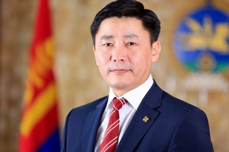 Шинжлэх ухааны салбарынханд баяр хүргэж, мэндчилгээ дэвшүүллээ