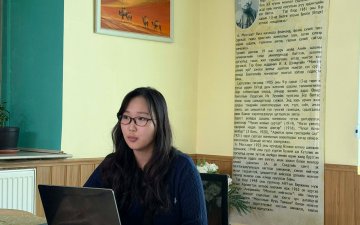 Оюутан судлаач Ц. Мөнхзаяагийн бичсэн “Монголын малчдын махны худалдаан дахь ёс суртахууны эдийн засгийн ойлголт” өгүүлэлд бичсэн Б. Мөнхжиний шүүмж (2)