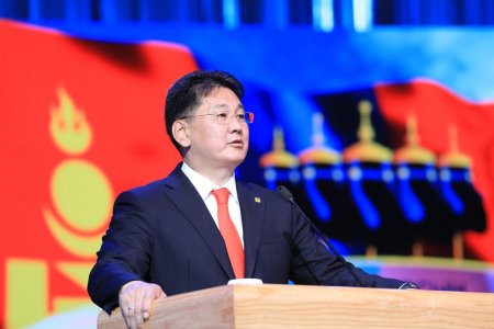 Ерөнхий сайд хүүхэд, залуусыг соён гэгээрүүлэх, цэрэг эх оронч үзлээр хүмүүжүүлэхэд хамтран ажиллахыг уриалав