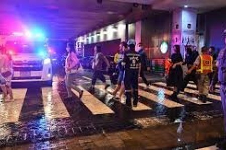 Тайланд улсад 14 настай хүү Бангкок хот дахь худалдааны төвд гал нээж, 3 хүний аминд хүрчээ